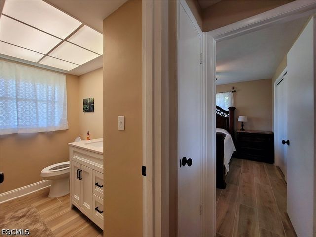 4815 Sorrento CT, Cape Coral, FL 33904