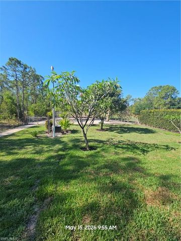 4048 33rd AVE NE, Naples, FL 34120