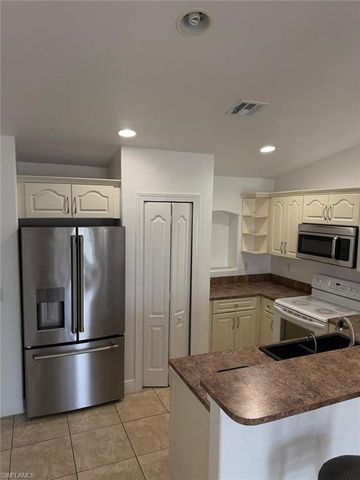 4048 33rd AVE NE, Naples, FL 34120
