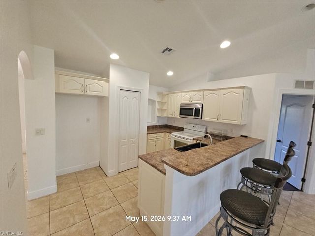 4048 33rd AVE NE, Naples, FL 34120