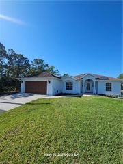 4048 33rd AVE NE, Naples, FL 34120