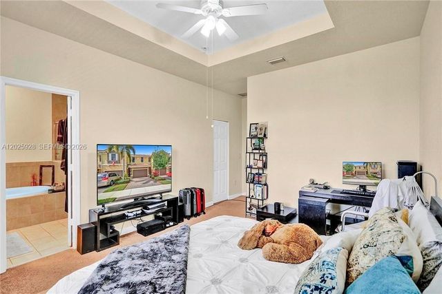 821 E Village Cir 821, Davie, FL 33325