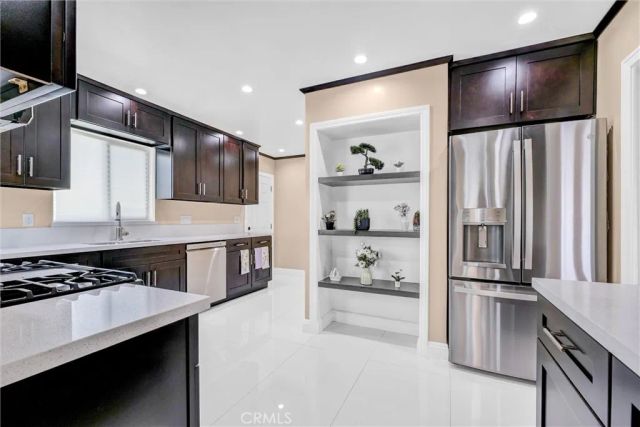 423 S Poinsettia, Compton, CA 90221