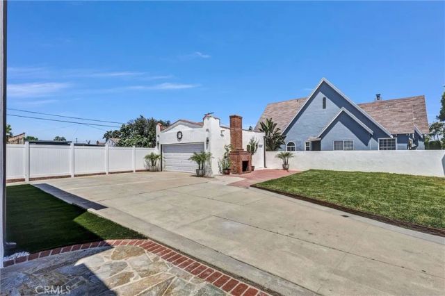 423 S Poinsettia, Compton, CA 90221