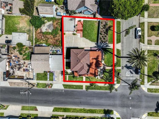 423 S Poinsettia, Compton, CA 90221