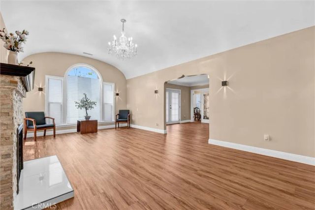 423 S Poinsettia, Compton, CA 90221