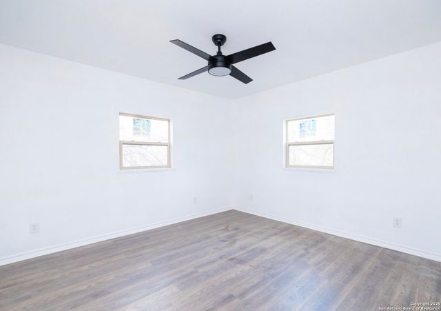 115 W Harlan Ave, San Antonio, TX 78214