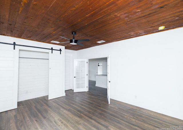 115 W Harlan Ave, San Antonio, TX 78214
