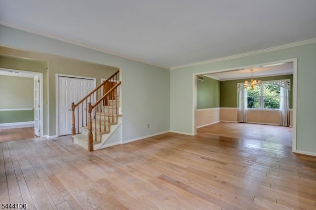6 Saint Andrews Dr, Washington Twp., NJ 07882