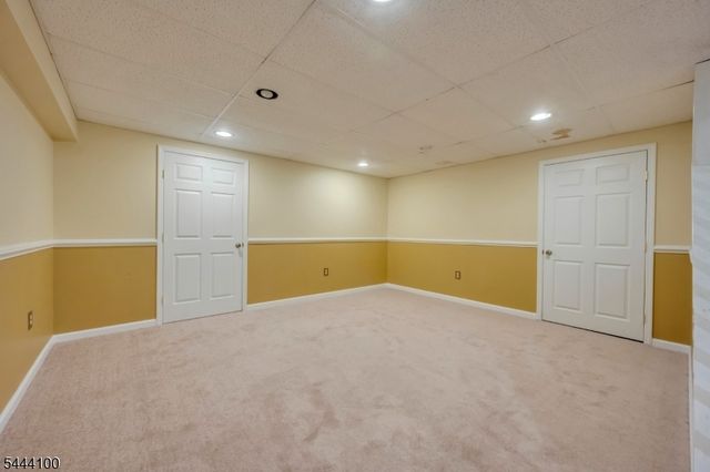 6 Saint Andrews Dr, Washington Twp., NJ 07882