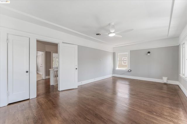 3531 Lakeshore Ave, Oakland, CA 94610