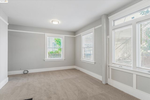 3531 Lakeshore Ave, Oakland, CA 94610