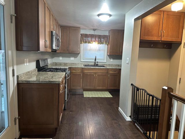 1193 BOND STREET, Green Bay, WI 54303