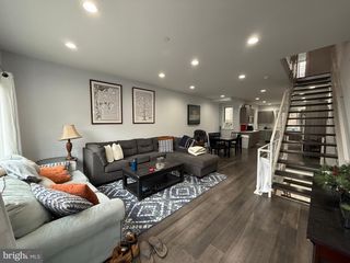 819 N 5TH ST, Philadelphia, PA 19123