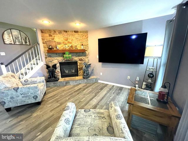 190 BIGLAR CT, Windsor, PA 17366