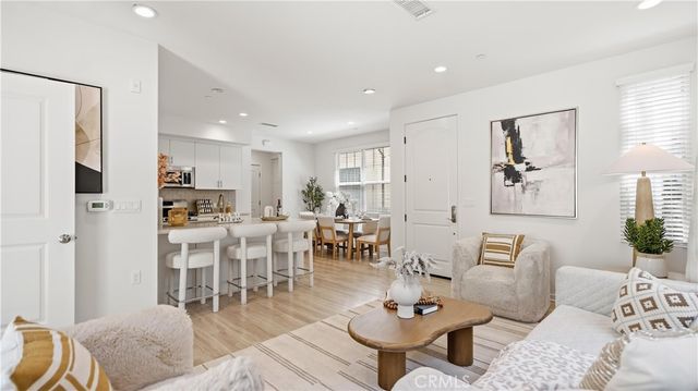 115 Tubeflower, Irvine, CA 92618
