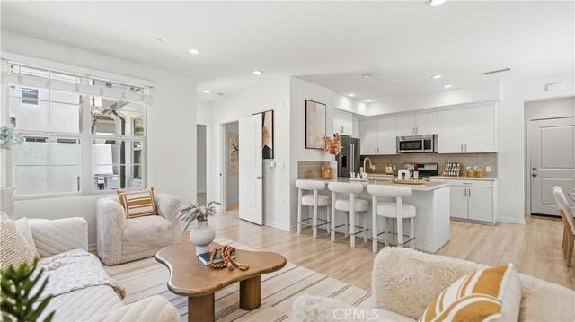 115 Tubeflower, Irvine, CA 92618