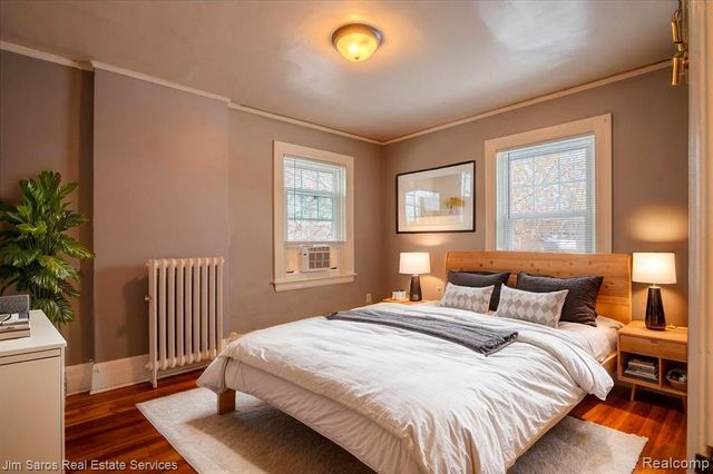 913 Alter Road, Detroit, MI 48215