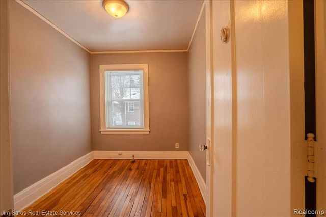 913 Alter Road, Detroit, MI 48215