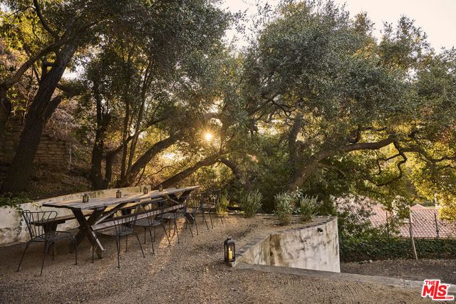 3268 Serra Road, Malibu, CA 90265