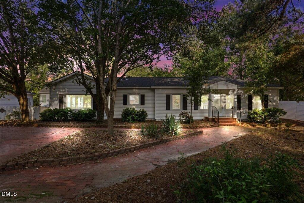 705 S 1st, Smithfield, NC 27577