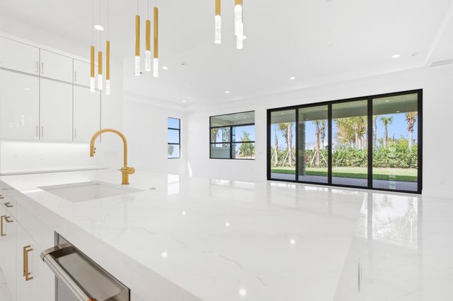 14027 Bastille Street, Palm Beach Gardens, FL 33412