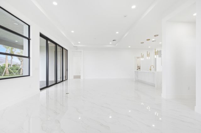 14027 Bastille Street, Palm Beach Gardens, FL 33412