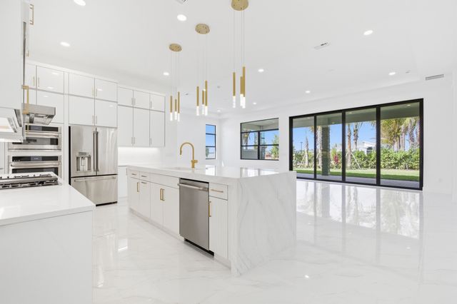 14027 Bastille Street, Palm Beach Gardens, FL 33412