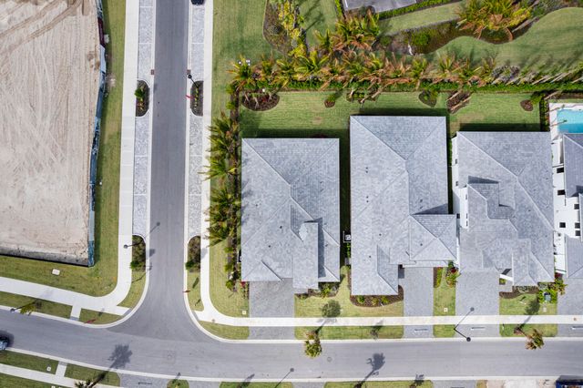 14027 Bastille Street, Palm Beach Gardens, FL 33412