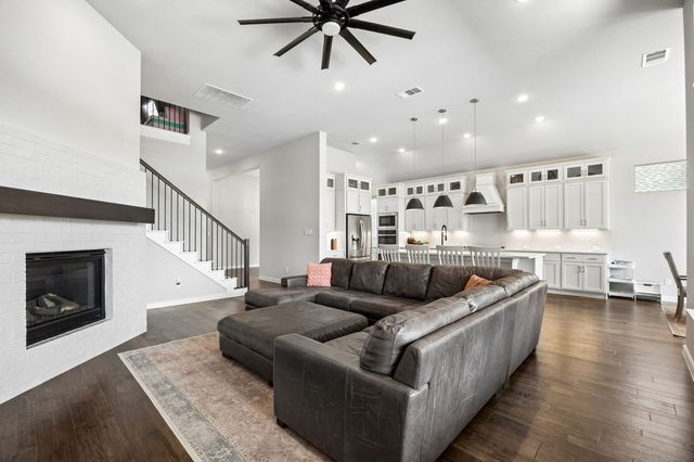 1713 Burney Street, Mansfield, TX 76063