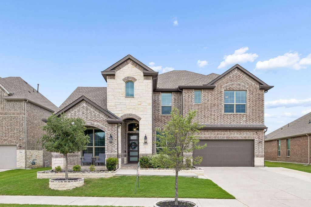 1713 Burney Street, Mansfield, TX 76063