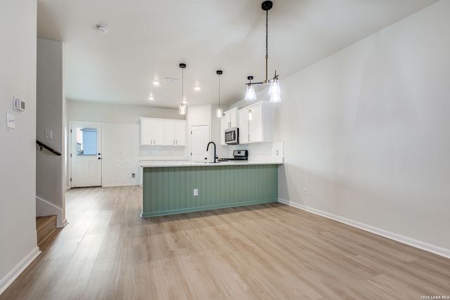 15115 Escalante, Von Ormy, TX 78073