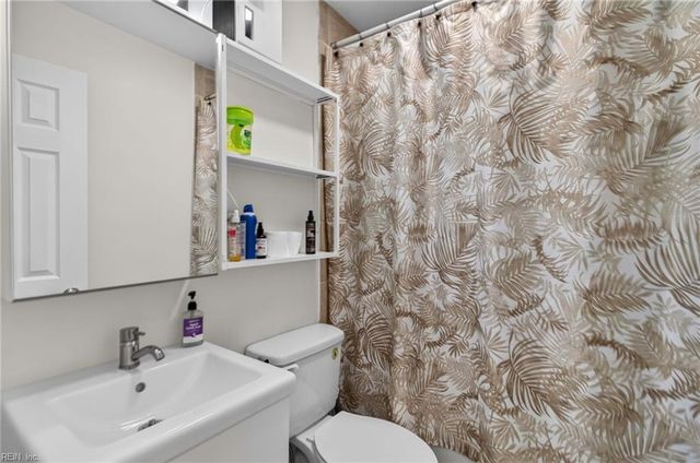 1441 37th ST A, Norfolk, VA 23508