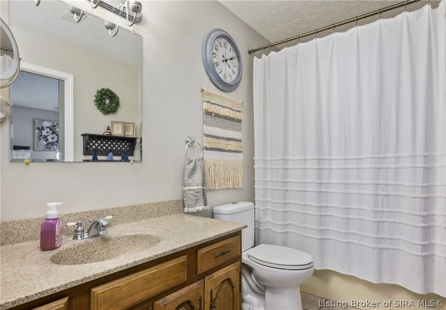 609 Catalpa Street, Sellersburg, IN 47172