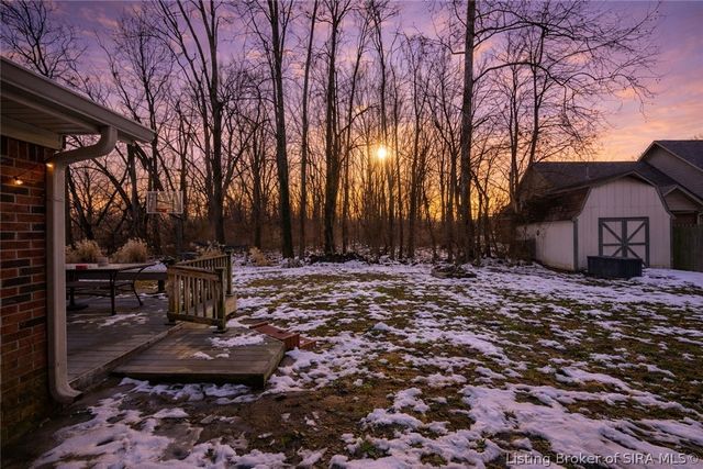 609 Catalpa Street, Sellersburg, IN 47172