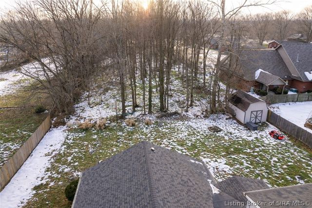 609 Catalpa Street, Sellersburg, IN 47172