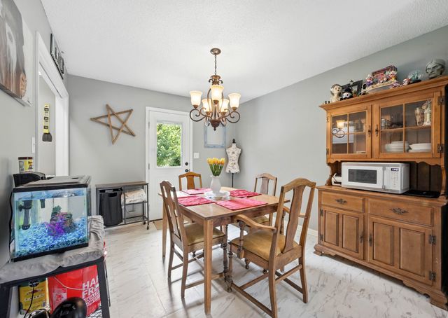 561 Danielle Dr, Clarksville, TN 37042