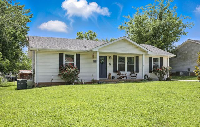 561 Danielle Dr, Clarksville, TN 37042