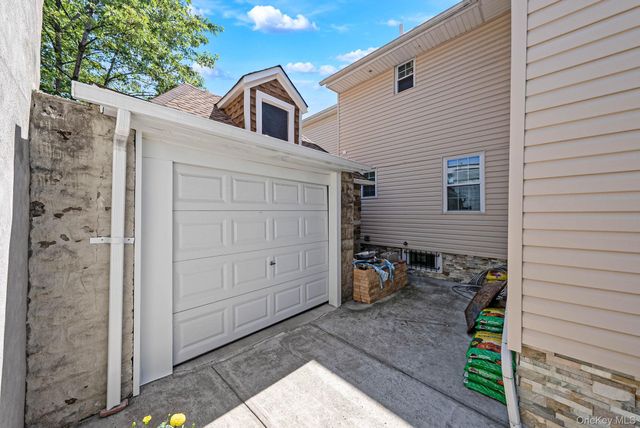 9511 92nd Street, Ozone Park, NY 11416