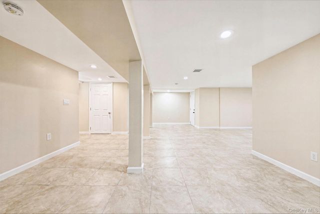9511 92nd Street, Ozone Park, NY 11416