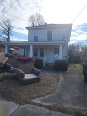 1714 Victoria BLVD, Hampton, VA 23661