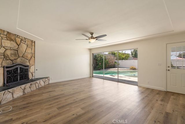 1230 N Aldenville, Covina, CA 91722