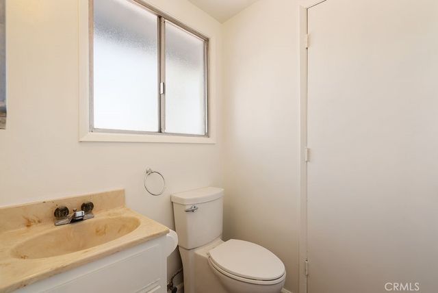 1230 N Aldenville, Covina, CA 91722