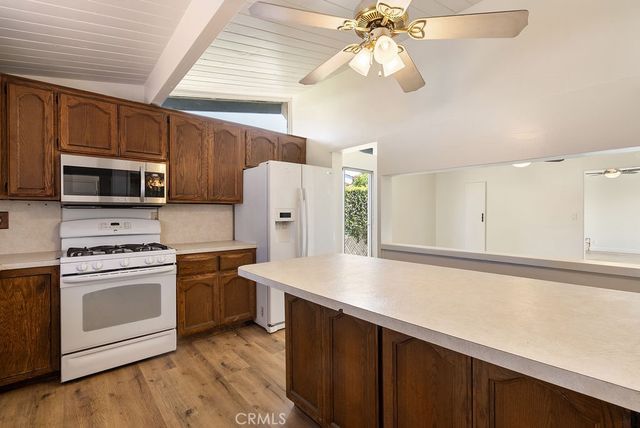 1230 N Aldenville, Covina, CA 91722