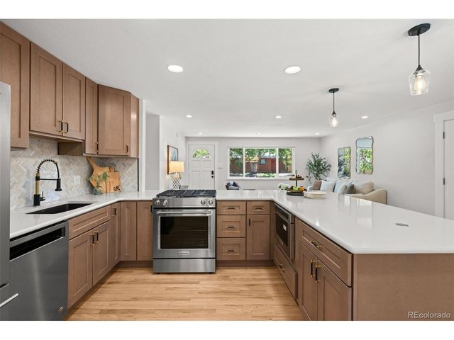 5475 S Lakeview St, Littleton, CO 80120