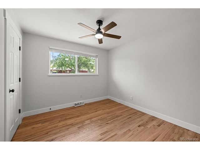 5475 S Lakeview St, Littleton, CO 80120