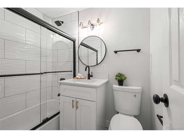 5475 S Lakeview St, Littleton, CO 80120