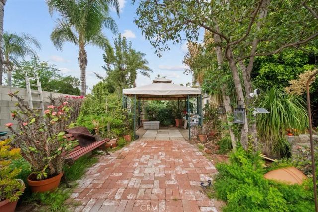 12415 Erwin Street, Valley Glen, CA 91606