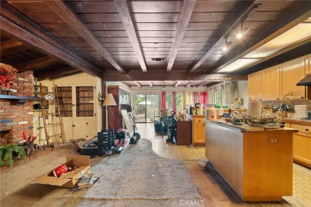 12415 Erwin Street, Valley Glen, CA 91606