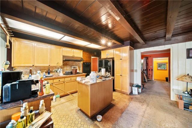 12415 Erwin Street, Valley Glen, CA 91606